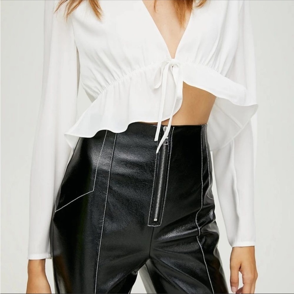 Sunday Best Escape Tie Plunge Crop Top